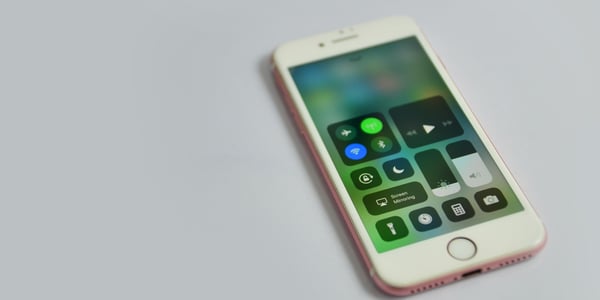 iphone-smartphone-phone