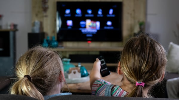 smart-tv-watching-ctv-ott